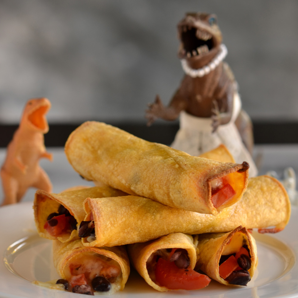 Vickie and Blondie with flautas